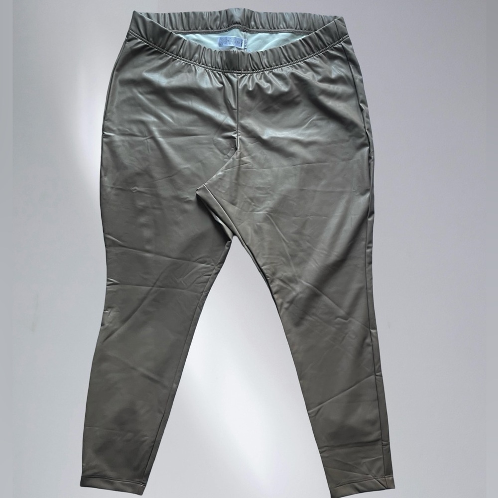 Old Navy beige, faux leather leggings size XXL